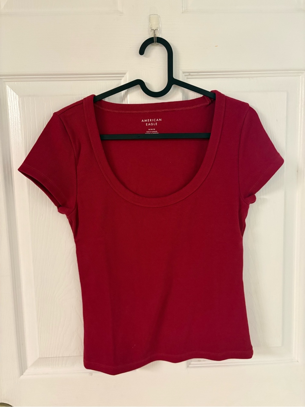 new American Eagle Red Scoop Neck Short Sleeve Tee